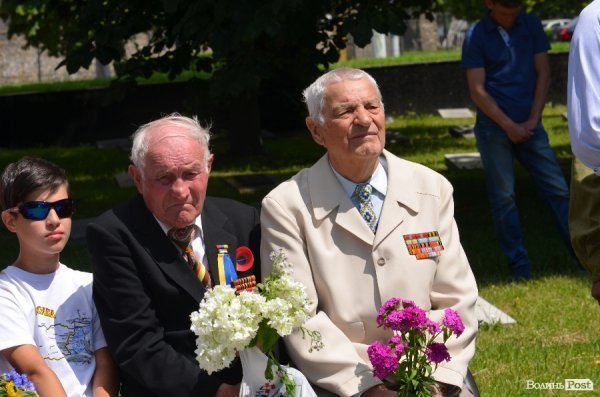 У Луцьку вшанували пам'ять жертв війни. ФОТО