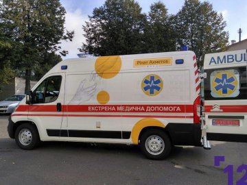 Луцька дитяча лікарня отримала новий реанімобіль. ФОТО