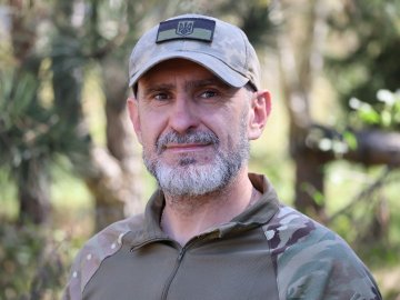 «Іприт» із волинської тероборони змінив дорогоцінне каміння на автомат