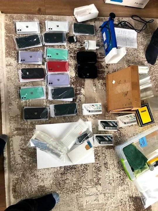 На Волині тривають обшуки через затримання злочинної групи інтернет-шахраїв у Львові. ФОТО