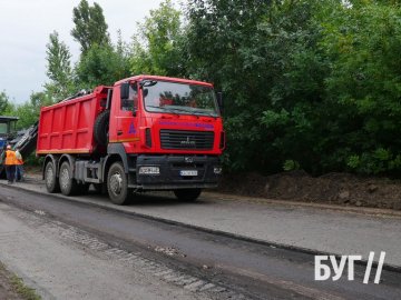 Розпочали довгоочікуваний ремонт дороги Нововолинськ-Іваничі: водіїв попереджають про обмеження руху. ФОТО