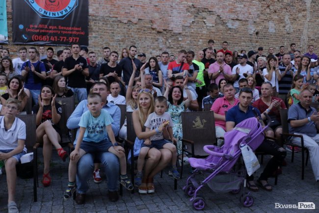 Турнір зі змішаних єдиноборств у Луцькому замку: як це було