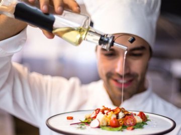 Навчайтесь і заробляйте гроші: яку роботу пропонують студентам на Волині. ПЕРЕЛІК ВАКАНСІЙ