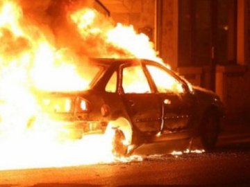 На Волині у неділю, 9 серпня, горіли дві автівки 