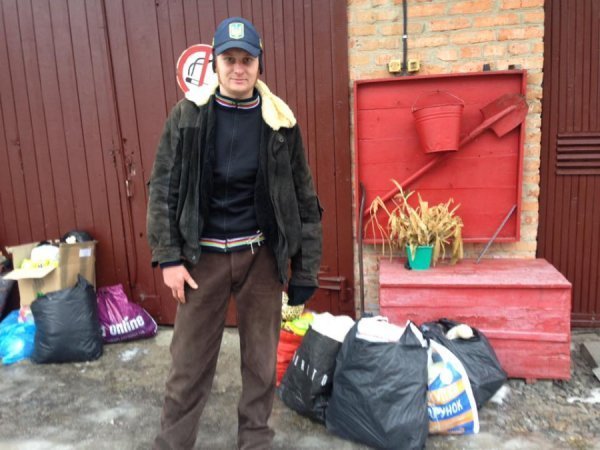 Люди, будьте людьми: у Луцьку волонтера обурила поведінка «підопічних»