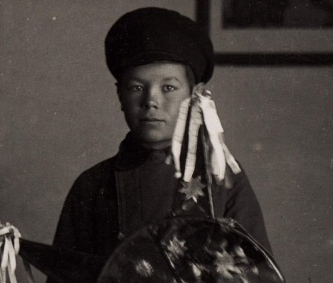 Якими були діти на Волині сотню років тому. РЕТРОФОТО