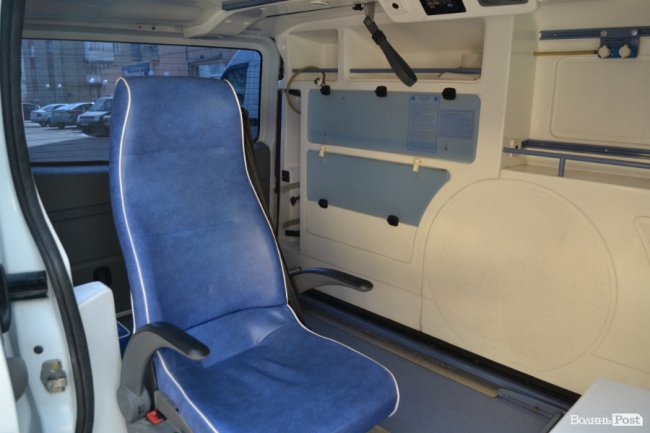 Психологічна допомога на колесах: луцькому центру для атовців купили автомобіль. ФОТО