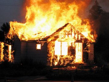На Волині під час пожежі у будинку загинула пенсіонерка