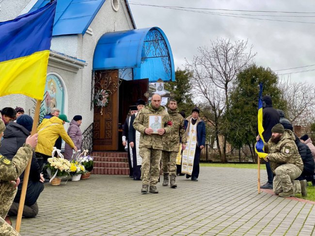 У Нововолинську провели в останню путь Героя Дмитра Світящука