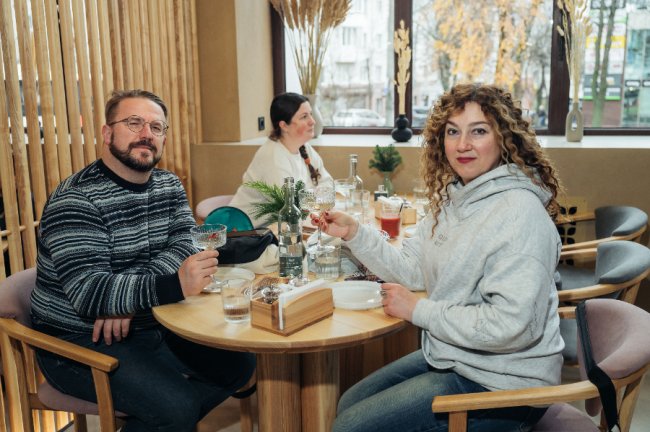 Андрій та Наталя стали одними з найперших відвідувачів