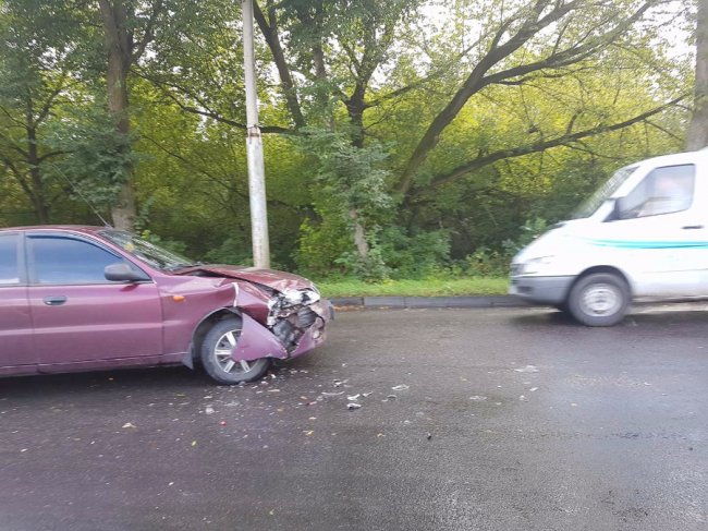 У Луцьку зіткнулися дві автівки