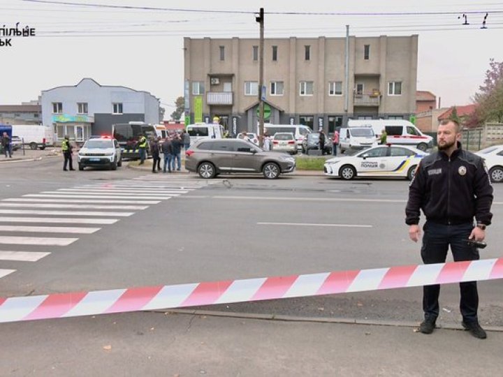 «Ми були поруч і все це побачили»: очевидці удару по гуртівні товарів у Луцьку. ВІДЕО