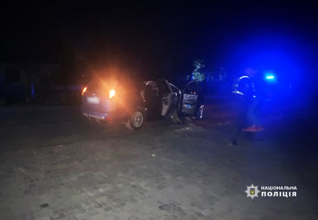 На Волині автомобіль збив пішохода: постраждалий – у лікарні