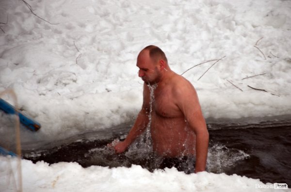 Лід, ополонка та Йорданська вода: Водохреще у Луцьку 