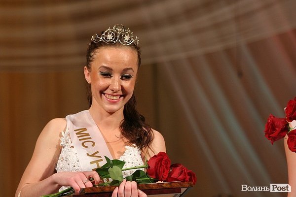 У Луцьку вибрали «Міс СНУ-2013». ФОТО