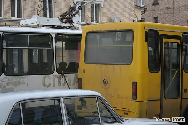 У центрі Луцька – затор. ФОТО