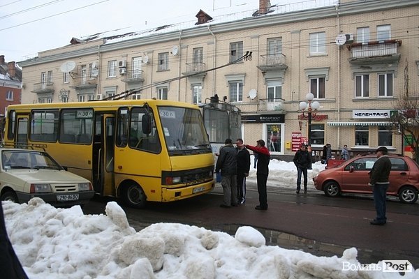 У центрі Луцька – затор. ФОТО