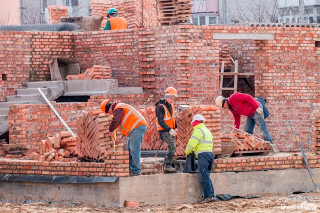 Ростуть, мов на дріжджах: як у ЖК «Caramel Residence» будують «карамельні» багатоповерхівки. ФОТО*