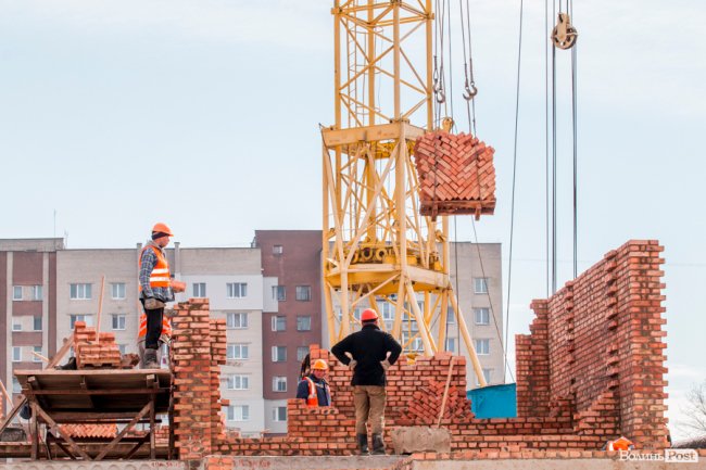 Ростуть, мов на дріжджах: як у ЖК «Caramel Residence» будують «карамельні» багатоповерхівки. ФОТО*