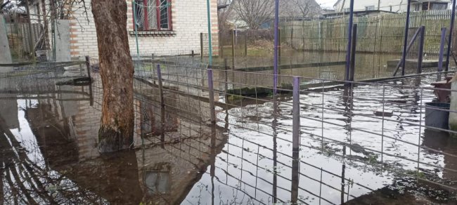 Потоп на Волині: хати людей заливає, рятувальники відкачують воду