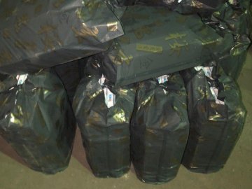 На Волині неподалік залізничної колії знайшли контрабандні цигарки