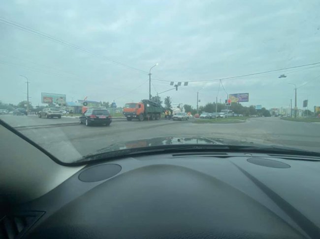 У Луцьку розпочали ремонт «дірявого» перехрестя 