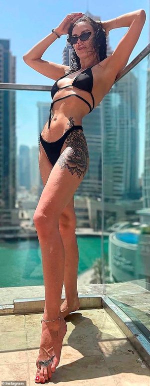 Секс-скандал: в Дубаї затримали українок, які знімалися голими на балконі. ФОТО, ВІДЕО  