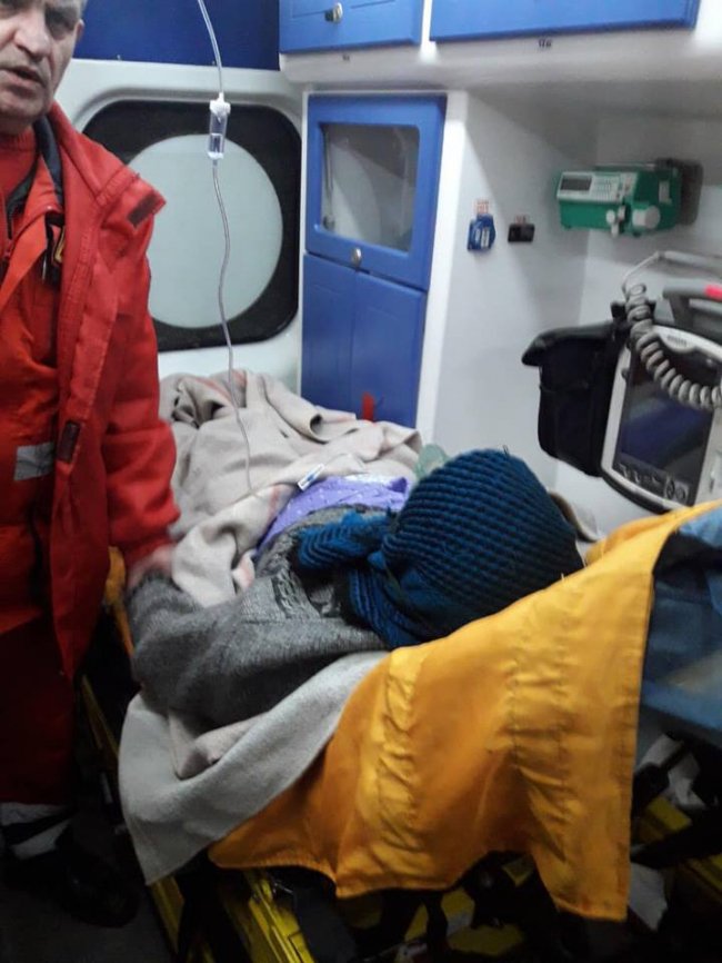 Волинські медики їхали конями, щоб врятувати хвору бабцю. ФОТО. ВІДЕО