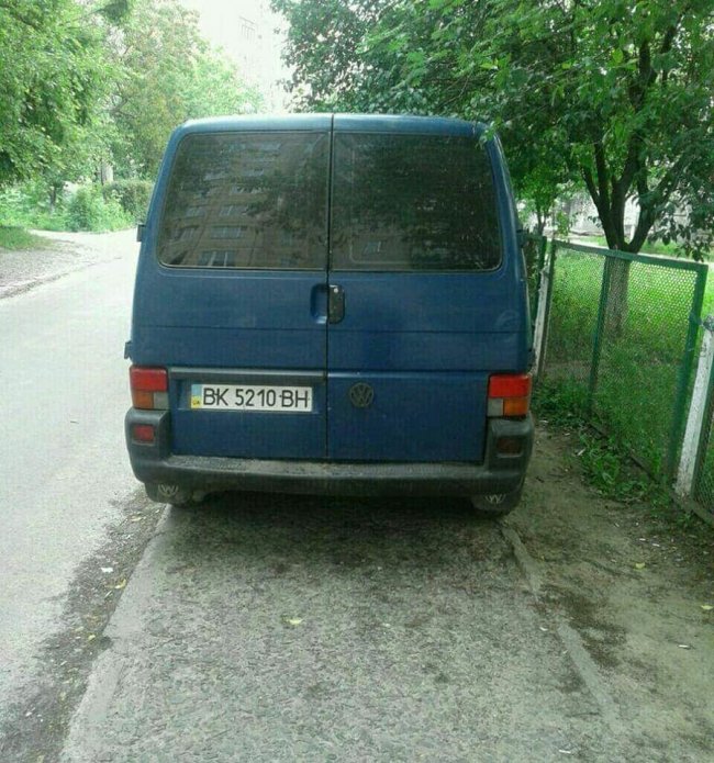 У Луцьку муніципали карали «автохамів». ФОТО