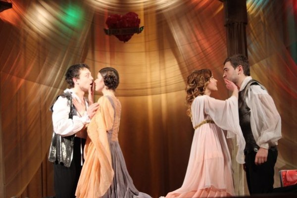 Луцьк почав святкувати День Валентина. ФОТО