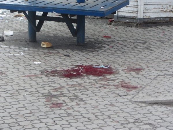 У Дніпропетровську авто влетіло в зупинку, серед загиблих ‒ дитина. ФОТО. ВІДЕО