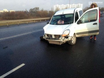У Рованцях зіткнулися дві автівки. ФОТО