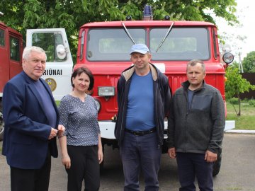 Волинська громада отримала від Литви пожежний автомобіль