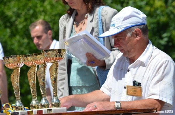 У Луцьку відзначили День молоді та День Конституції. ФОТО