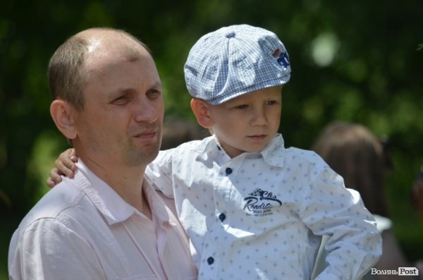 У Луцьку відзначили День молоді та День Конституції. ФОТО