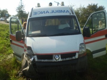 П’ятеро волинян постраждали під час зіткнення автівки зі швидкою 