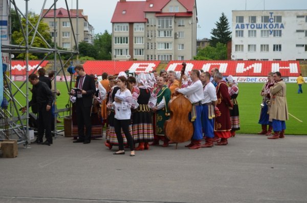 Естрадні зірки виступали в Луцьку заради дітей-сиріт. ФОТО 