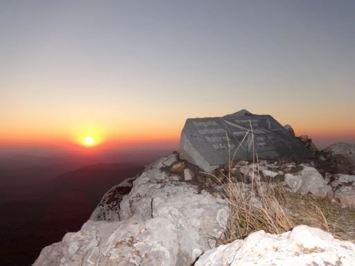 Вандали зруйнували в окупованому Криму пам'ятник депортованим татарам. ФОТО