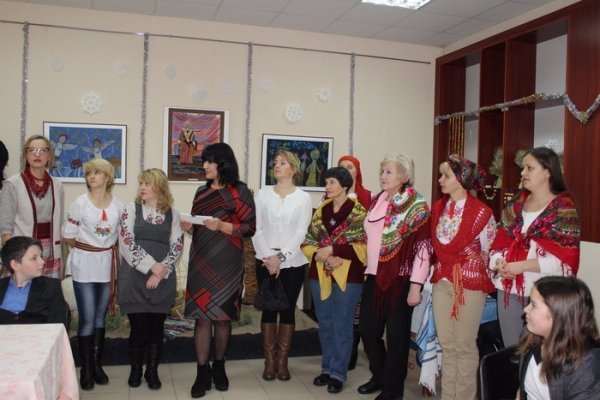 Юних лучан запрошують на «Різдвяну майстерню»