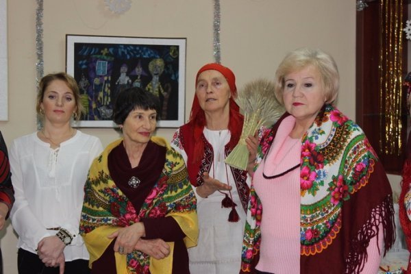 Юних лучан запрошують на «Різдвяну майстерню»