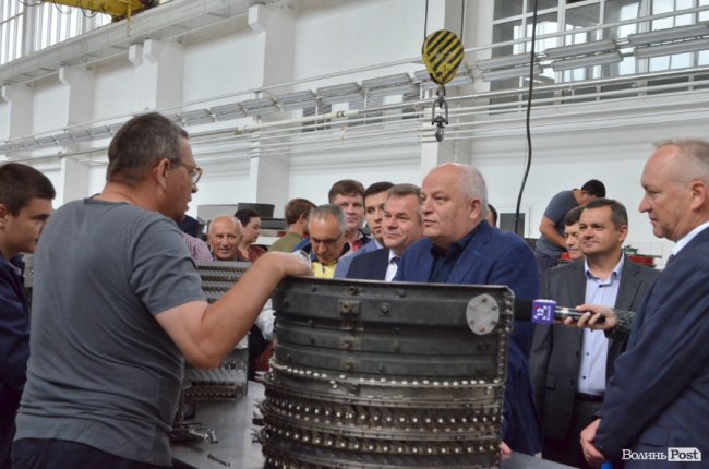 У Луцьку Перший віце-прем’єр  відвідав найпотужніший авіаремонтний завод України 