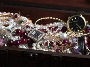 На Волині вкрали джип експоліцейського з коштовностями на 3 мільйони гривень 