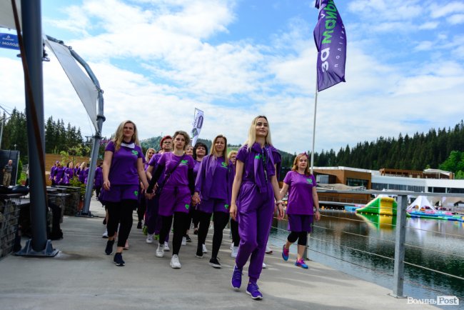 Мирна армія: десантниць Жіночого руху «За майбутнє» навчали, як захищати себе фізично та морально