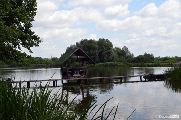 Ставок викопаний у 50-х роках.