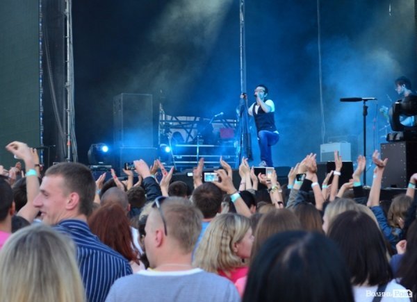 Як у Луцьку відривалися на концерті Океану Ельзи. ФОТО. ВІДЕО