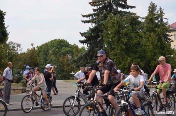 У Луцьку відбувся патріотичний велопробіг. ФОТО
