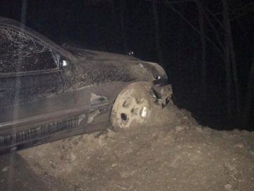 Під Луцьком кілька машин злетіли в кювет. ФОТО