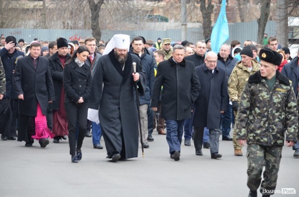 Герої не вмирають: піша хода Луцьком. ФОТО