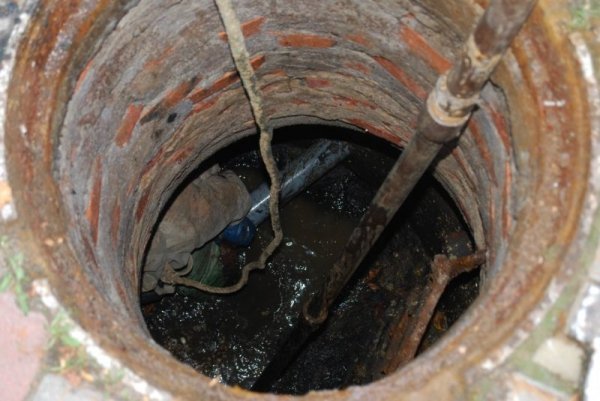 Луцька каналізація – не сміттєпровід, - мерія. ФОТО