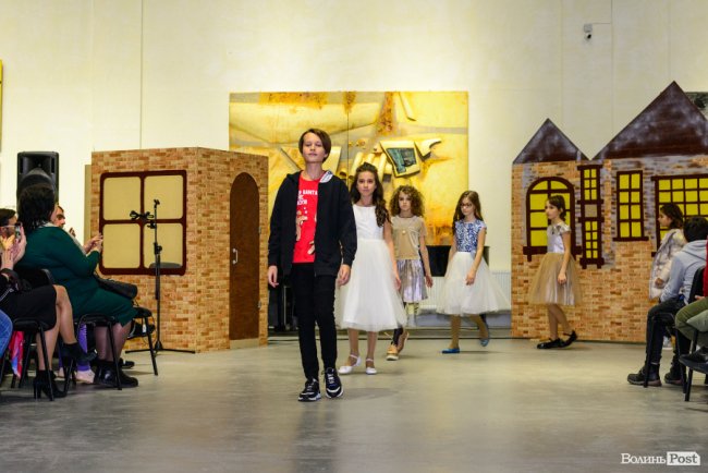 Відгримів перший Lutsk Fashion Weekend Kids: моделями були діти з притулку. ФОТО
